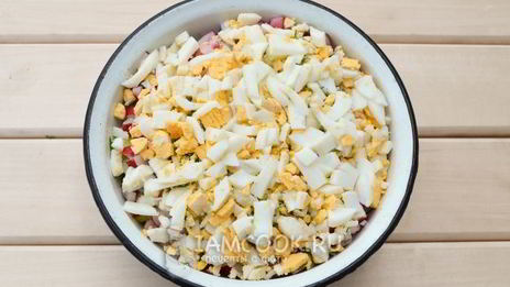 окрошка с крабовыми палочками