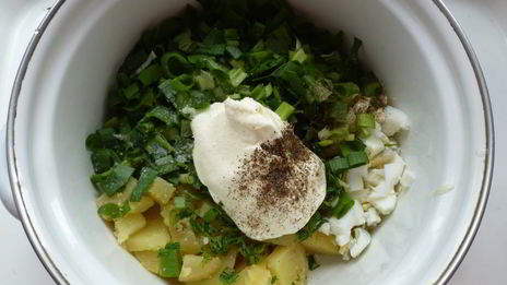 окрошка с малосольной семгой