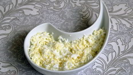 окрошка с морковной ботвой и белым квасом