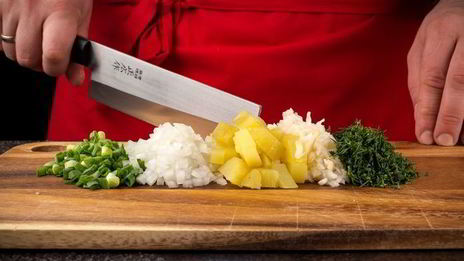 окрошка с рыбой холодного копчения