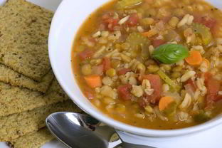 Чечевичный овощной суп