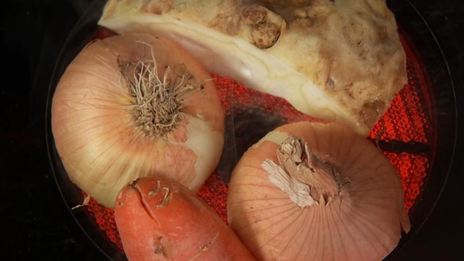 куриный суп с лапшой и овощами