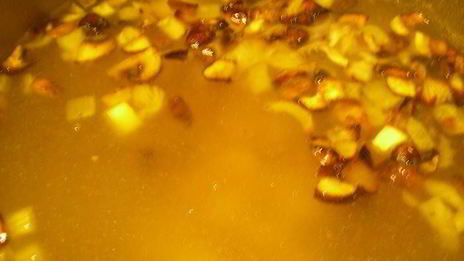 куриный суп с запеченными овощами и розмарином