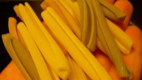 куриный суп с запеченными овощами и розмарином