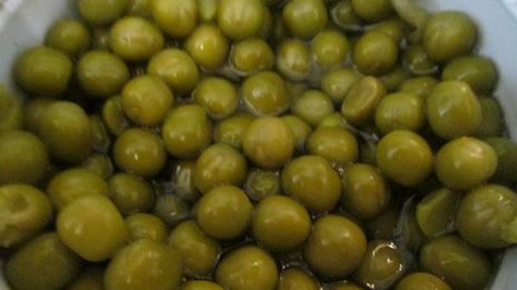 куриный суп с зеленым горошком и овощами