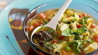 Минестроне с тапенадой из маслин