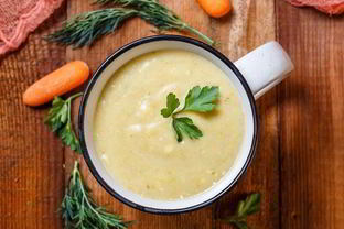 Овощной крем-суп с козьим сыром