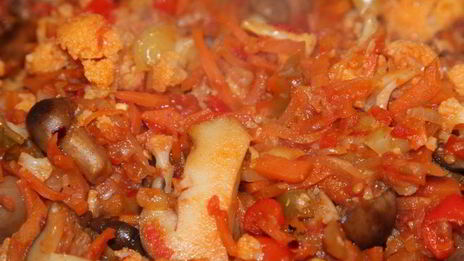 овощной суп с белково-кунжутным омлетом