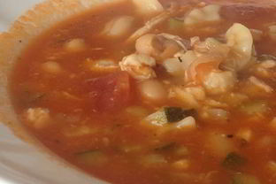 Овощной суп с консервированной фасолью