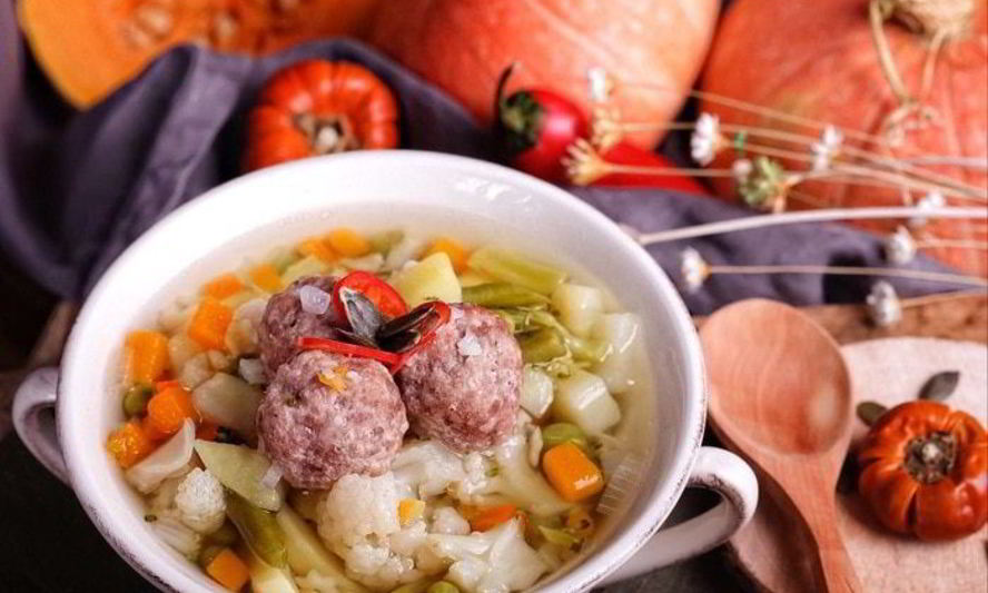 Рецепт овощной суп с тыквой и фрикадельками