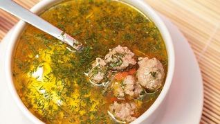 Суп с мясными фрикадельками и овощами