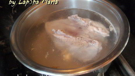 грибная похлебка с перловкой и курицей