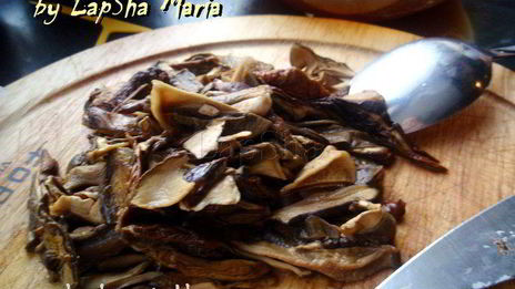 грибная похлебка с перловкой и курицей