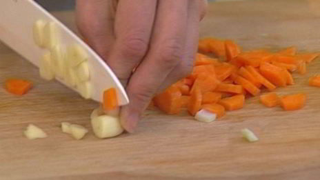 пряная чечевичная похлебка с миндалем