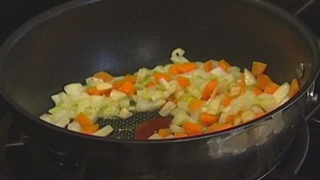 пряная чечевичная похлебка с миндалем