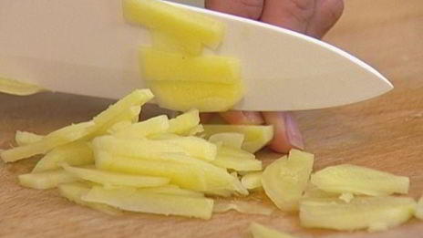 пряная чечевичная похлебка с миндалем