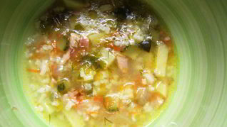 Рассольник по-деревенски с курицей