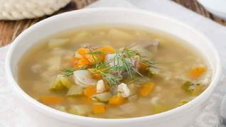 Рассольник постный с луком-пореем