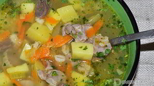 Рассольник с куриными потрошками