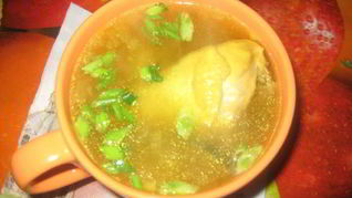 Рассольник с курицей и перловкой