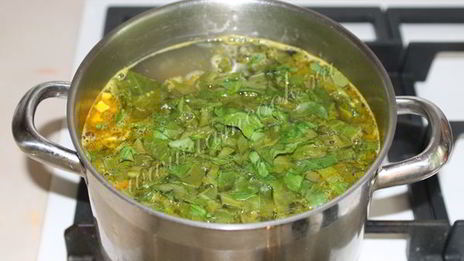 щавелевый суп с яйцом