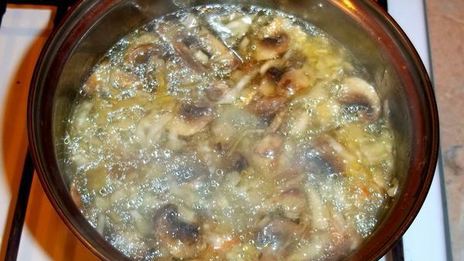 грибные щи из квашеной капусты