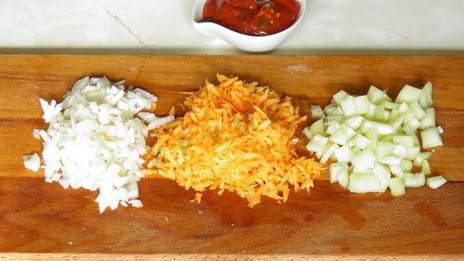 постные щи с фасолью, консервированной и капустой