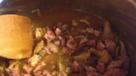 щи из кислой капусты с грибами