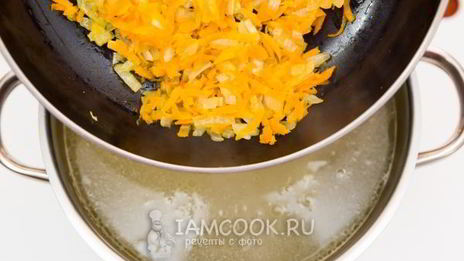 щи из квашеной капусты с курицей