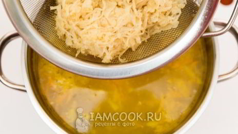 щи из квашеной капусты с курицей