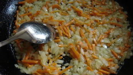 щи кислые на курином бульоне