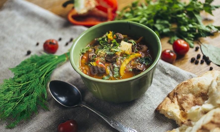 Рецепт шурпа из говядины в кастрюле