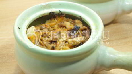 грибная солянка в горшочке