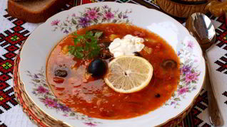 Мясная солянка с картофелем