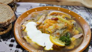 Мясная солянка с колбасами