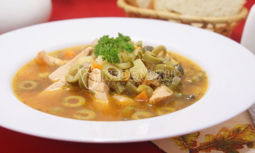 Рецепт рыбная солянка и семгой и оливками