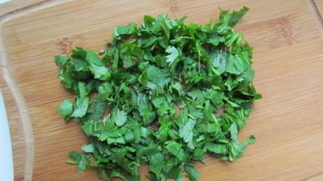 солянка с колбасой и курицей