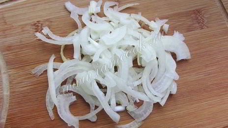 солянка с колбасой и курицей