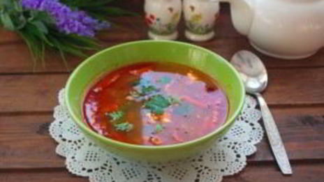 солянка с курицей и колбасой