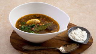 Солянка с оливками