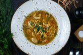 Суп-лапша из курицы с белыми грибами