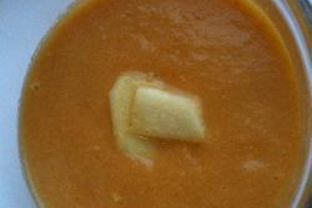 Простой морковный суп-пюре с имбирем