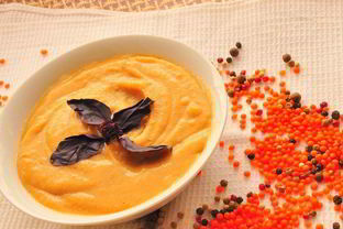 Пряный чечевичный суп-пюре с сыром Джюгас