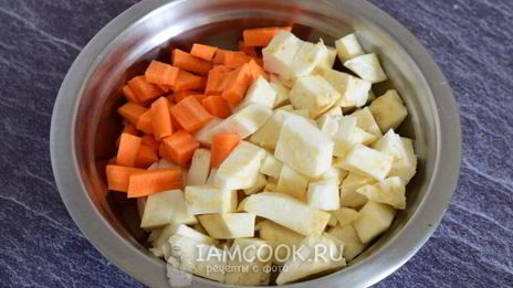 сливочный суп-пюре из корневого сельдерея