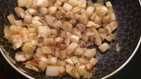 суп-пюре из белой фасоли с баклажанами