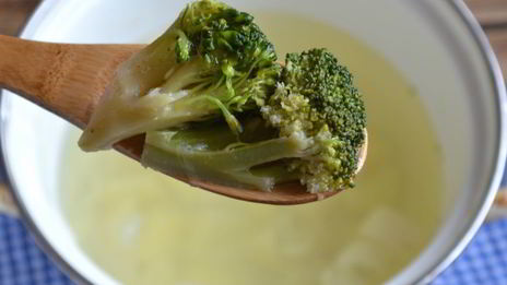 суп-пюре из брокколи со сливками