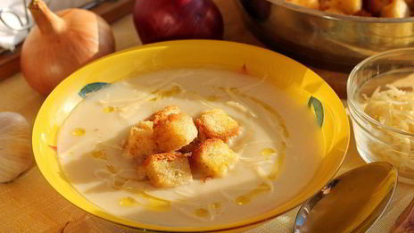 суп-пюре из цветной капусты с гренками