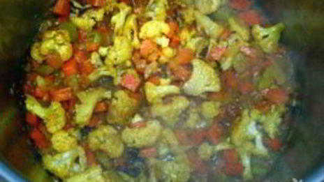 суп-пюре из цветной капусты с куркумой