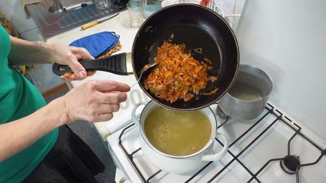 суп-пюре с ветчиной и яйцом