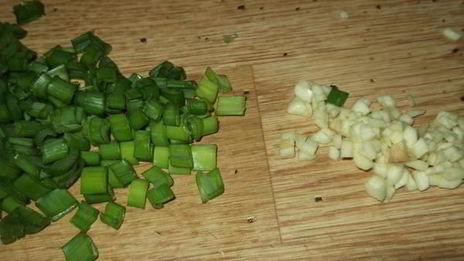 суп с сельдереем и манными клецками